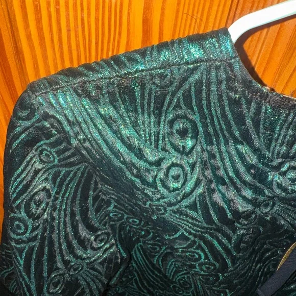 Odeeh Emerald Green Jacquard Top - Picture 4 of 6